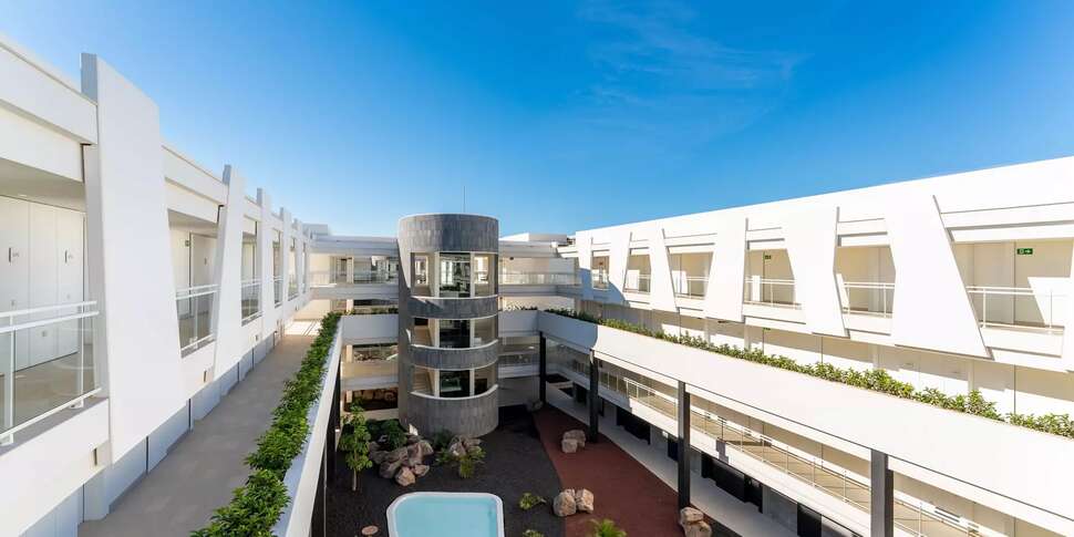 Ein Foto Barcelo Playa Blanca Royal Level