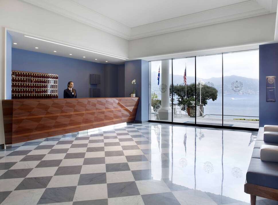 Een foto van het interieur van Grand Hotel Miramare