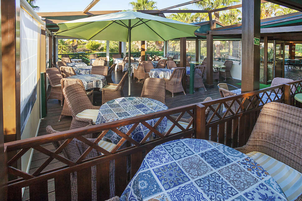 Een foto van het terras bij Quinta do Mar da Luz