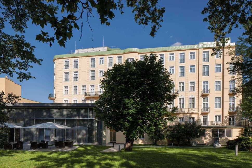 Een foto van de buitenkant van Austria Trend Parkhotel Schonbrunn