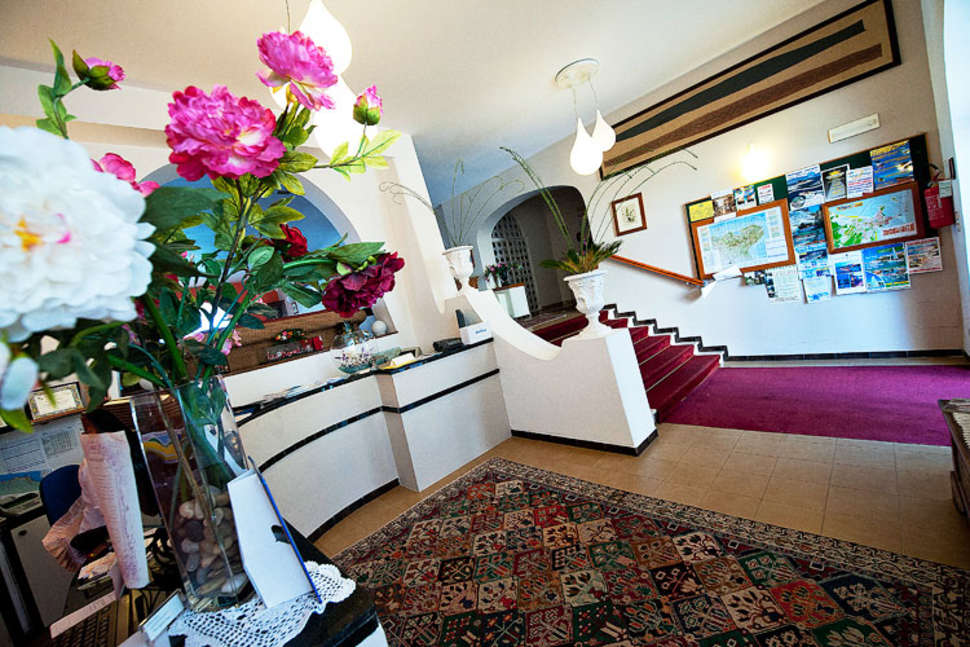 Een foto van het interieur van Hotel Degli Aranci Vieste