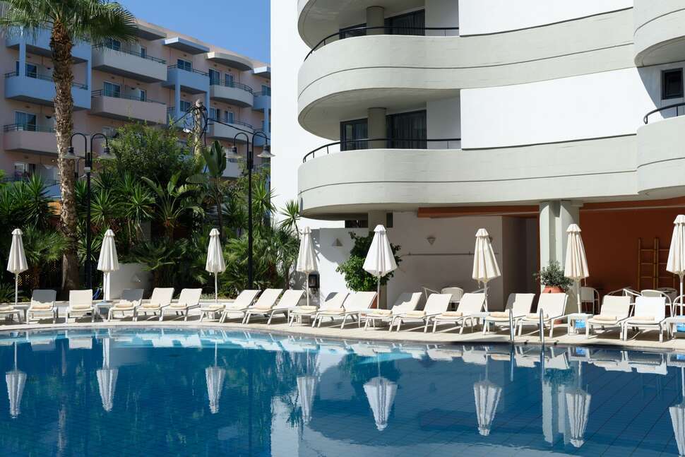 Ein Foto vom Pool im Aquila Porto Rethymnon