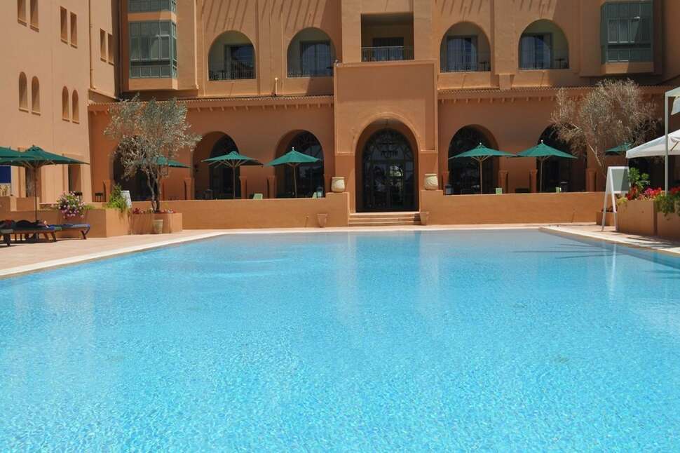 Ein Foto vom Pool im Alhambra Thalasso
