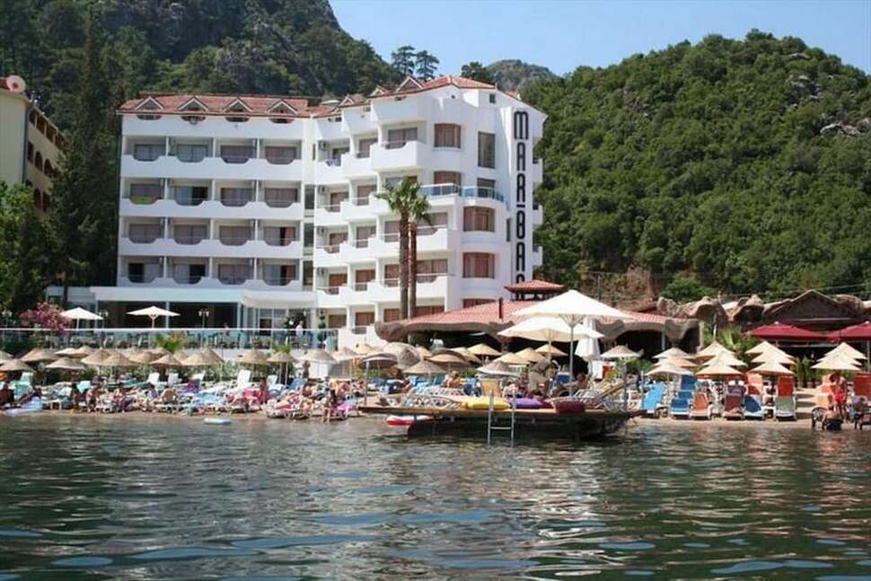 Een foto van de buitenkant van Marbas Select Beach