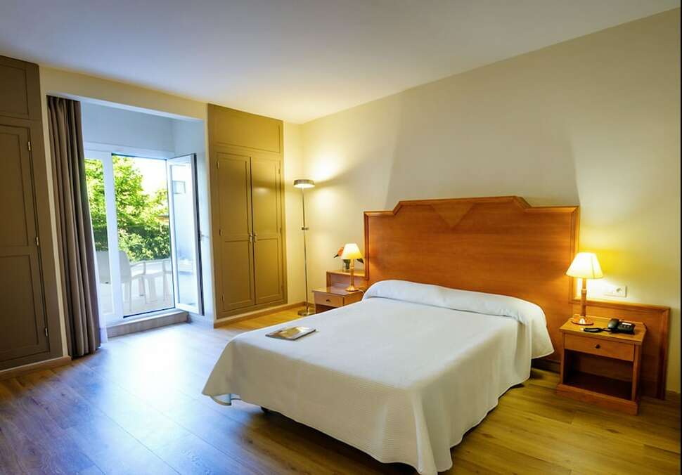Ein Foto Hotel Monarque El Rodeo