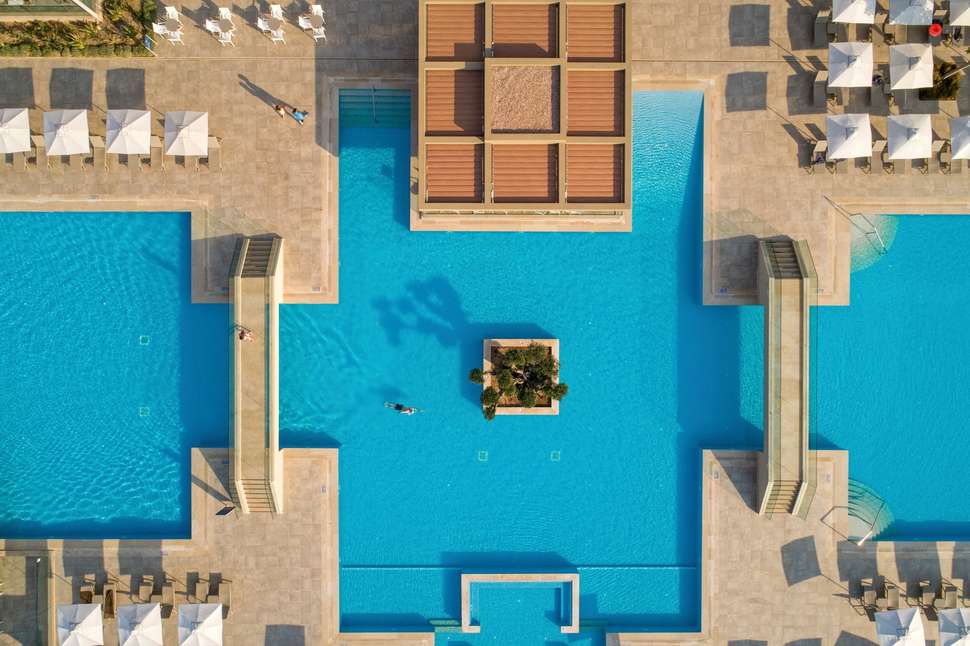 Ein Foto vom Pool im Amada Colossos Resort
