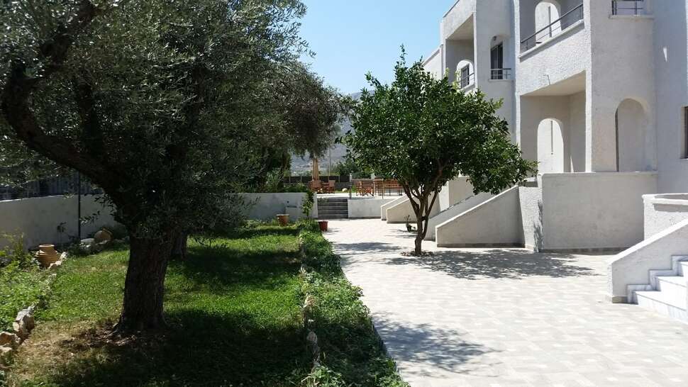 Een foto van de buitenkant van Saint George Resort Archangelos