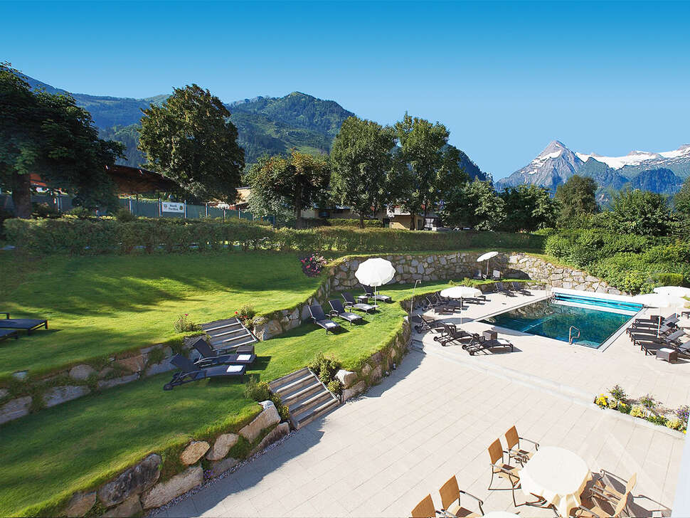 Een foto van de buitenkant van Das Alpenhaus Kaprun