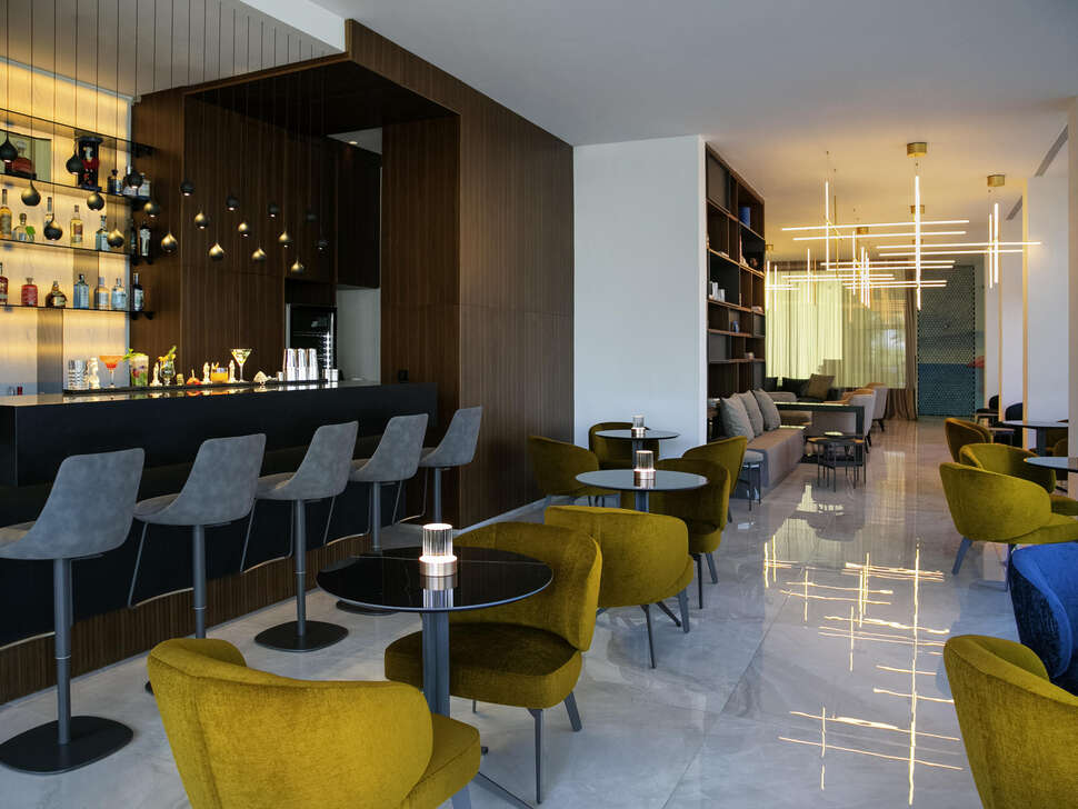 Ein Foto Mercure Larnaca Beach Resort
