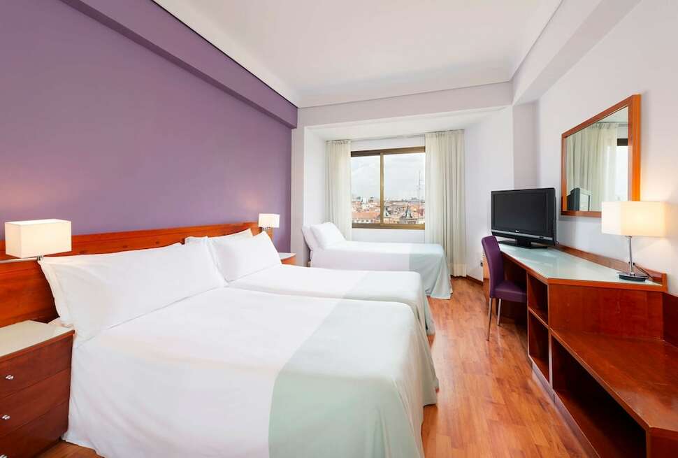 Ein Foto von einer Übersicht des Hotel Madrid Centro Affiliated by Melia