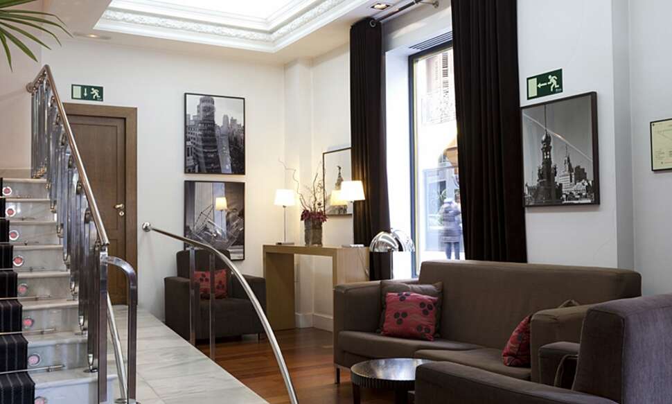Een foto van het interieur van Hotel Quatro Puerta Del Sol