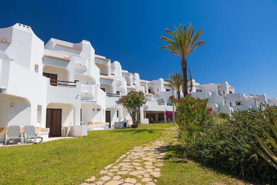 Een foto van de buitenkant van Clube Albufeira Garden Village