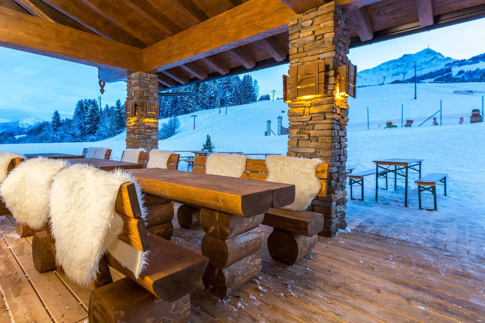 Een foto van het terras bij Sentido Alpenhotel Kaiserfels