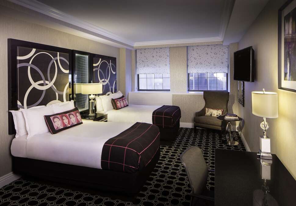 Een foto van The Muse New York