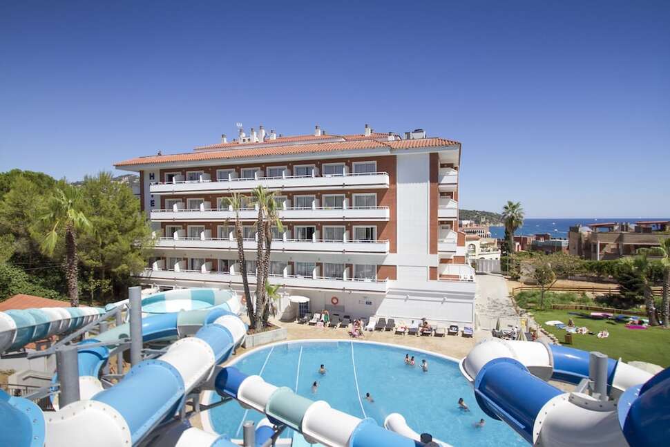 Een foto van het zwembad bij Hotel Gran Garbi Mar