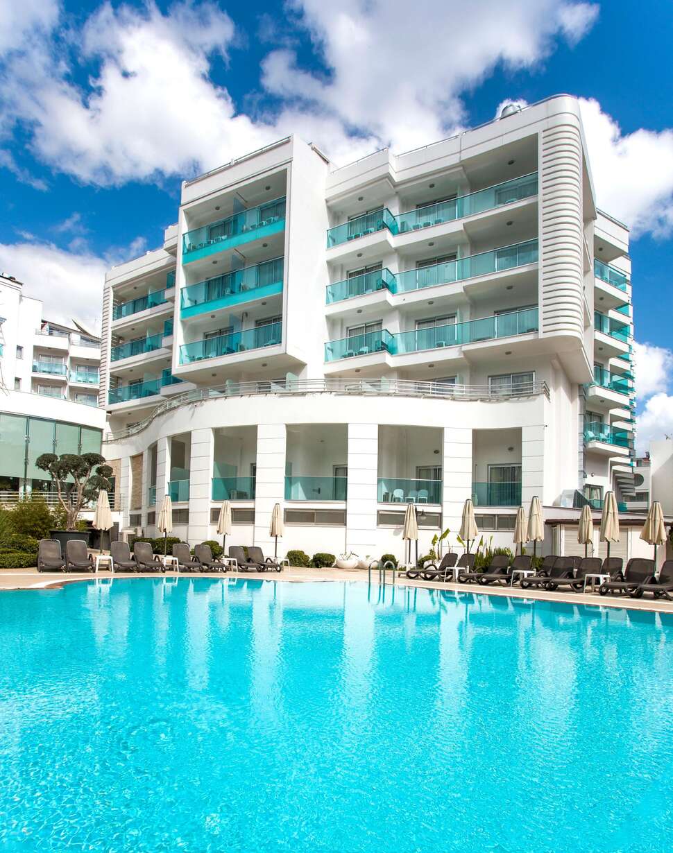 Ein Foto Blue Bay Platinum