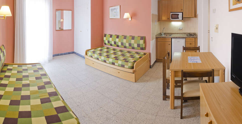 Ein Foto GHT Balmes Hotel Aparthotel & Splash