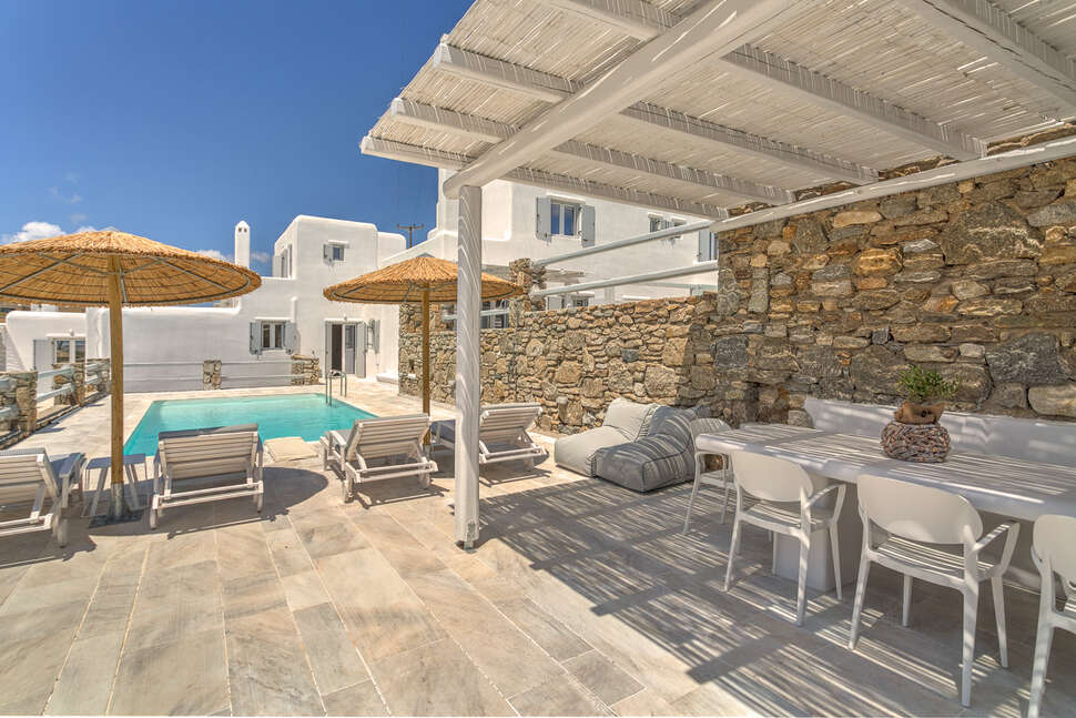 Een foto van het zwembad bij Senses Luxury Villas & Suites