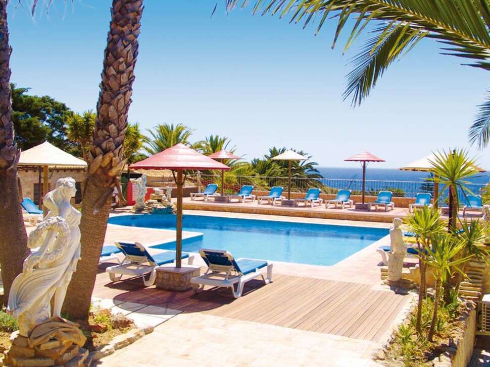 Een foto van het zwembad bij Quinta do Mar da Luz