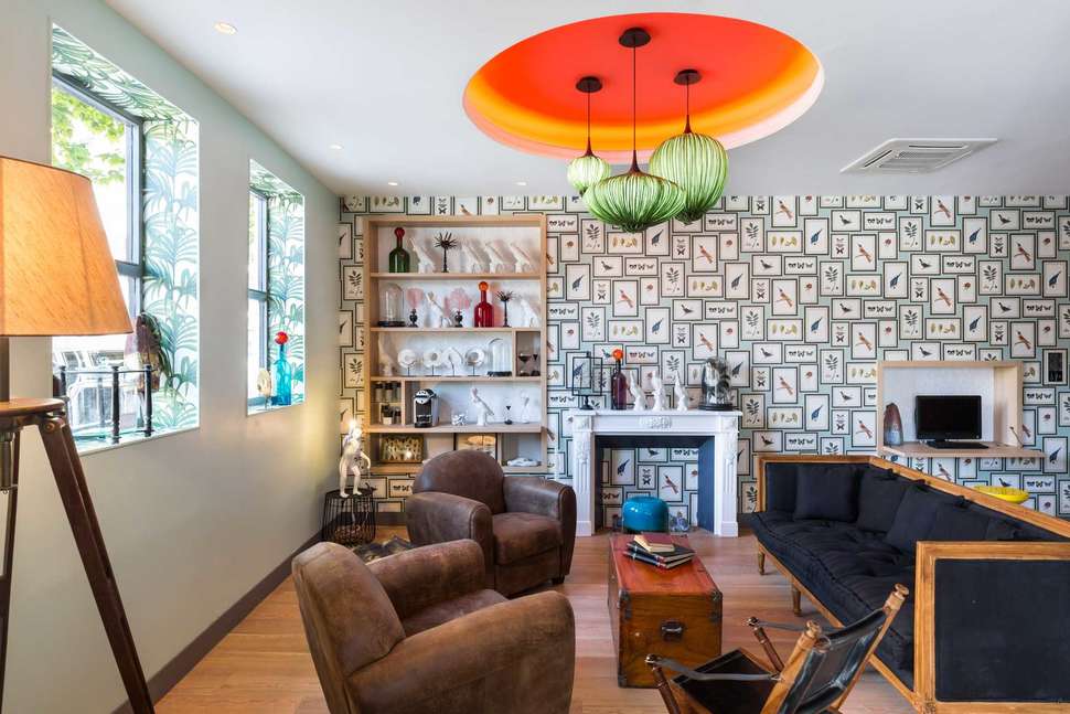 Een foto van het interieur van Villa Bougainville by Happy Culture
