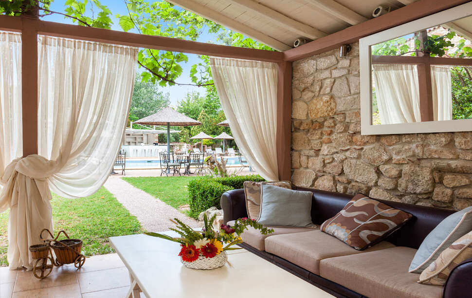Ein Foto von der Terrasse im Petrino Eco Village