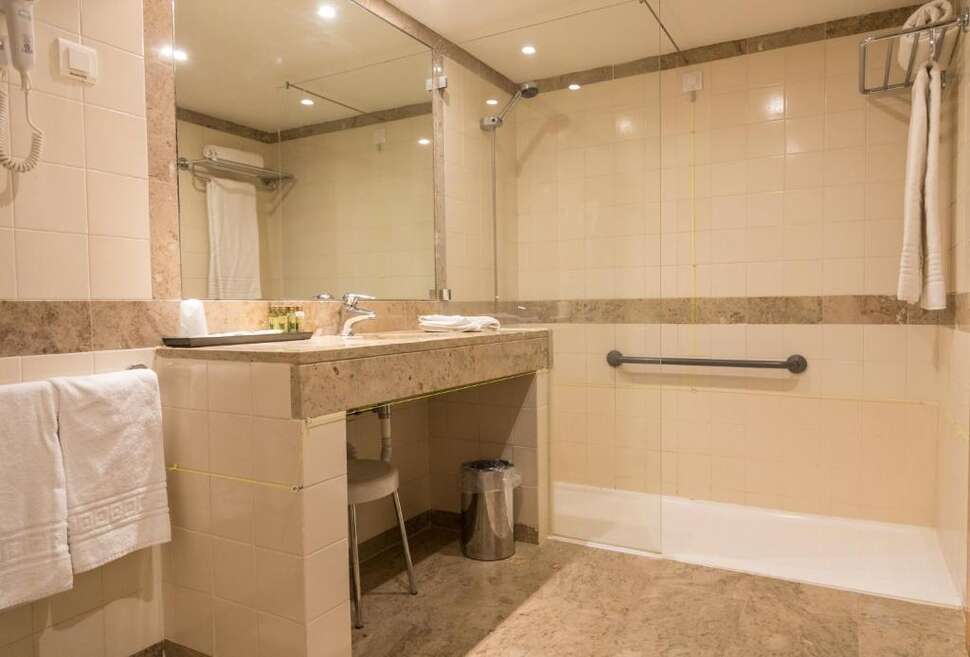 Een foto van B&B Hotel Sado Setubal