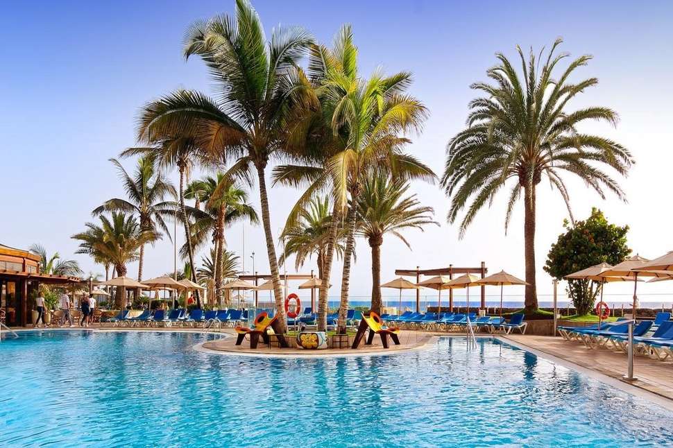Een foto van het zwembad bij Bull Hotel Dorado Beach