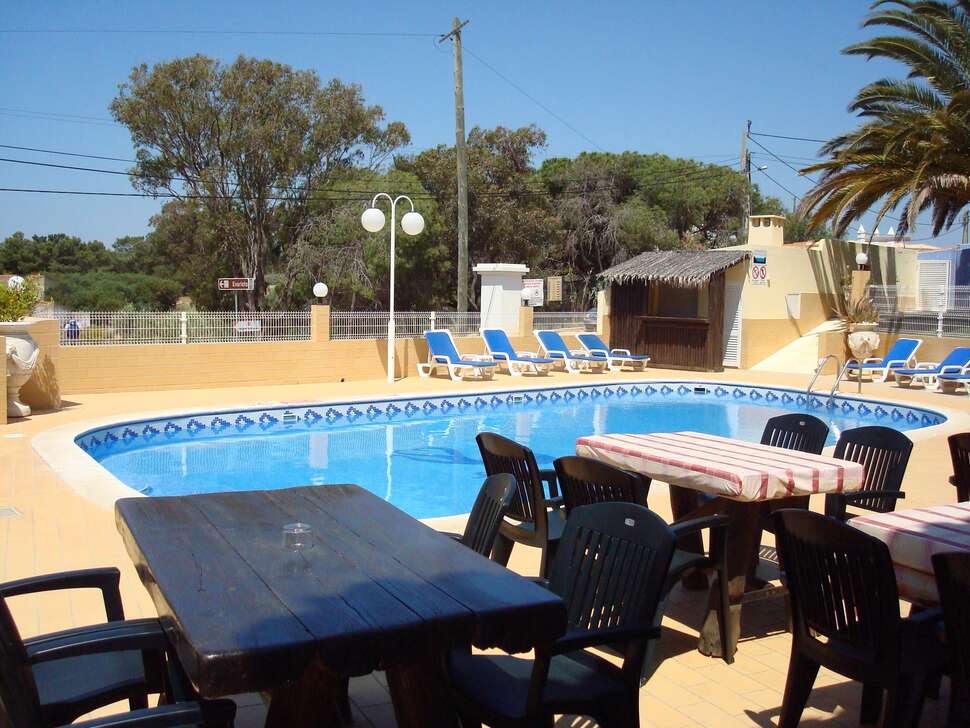 Een foto van het zwembad bij Torre Velha Algarve