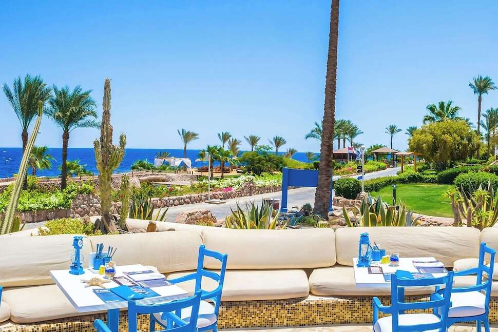 Ein Foto Renaissance Golden View Beach Resort