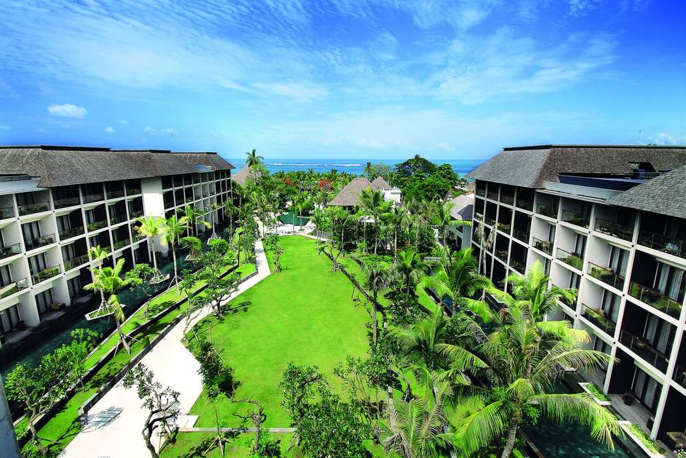 Een foto van de buitenkant van The Anvaya Beach Resort Bali