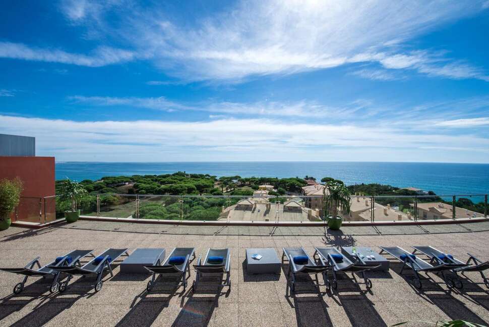 Een foto van het terras bij Aqua Pedra dos Bicos