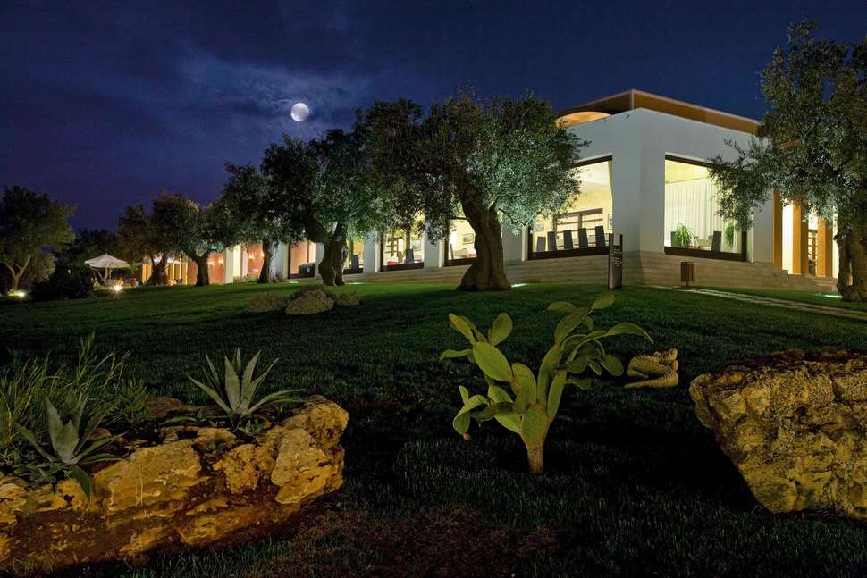 Een foto van het terras bij Gallipoli Resort