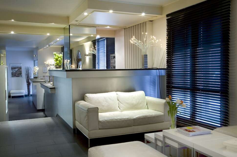 Een foto van het interieur van Victoria Hotel