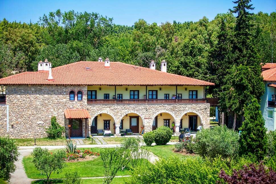 Een foto van de buitenkant van Simantro Resort