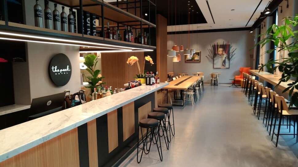 Een foto van The Poet Hotel