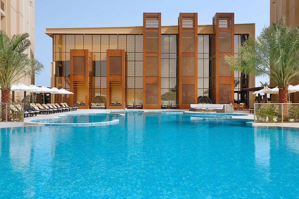 Ein Foto DoubleTree by Hilton Resort & Spa Marjan Island