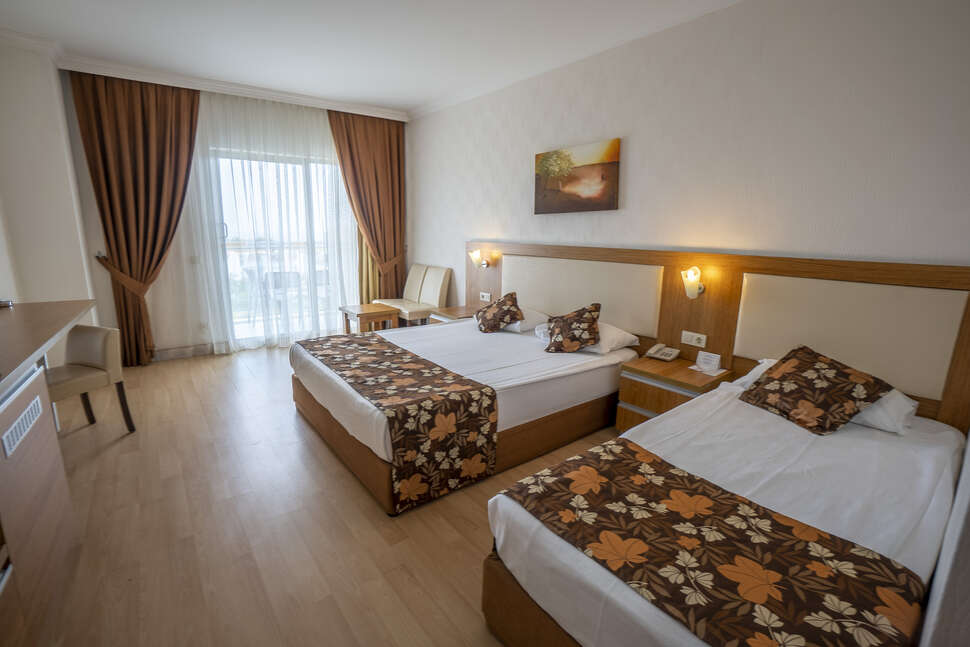 Ein Foto Hotel Cenger Beach Resort & Spa