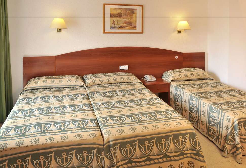 Ein Foto GHT Balmes Hotel Aparthotel & Splash