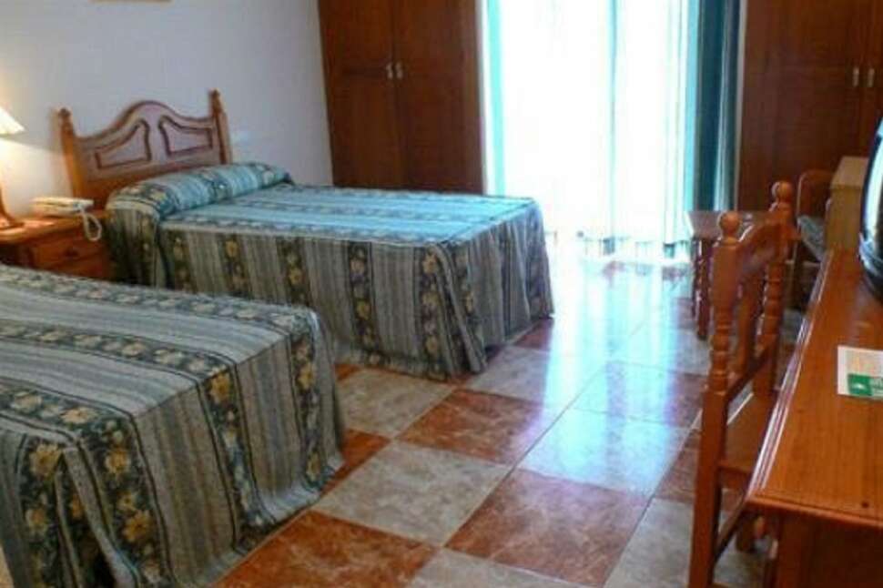 Ein Foto Hotel Monarque El Rodeo