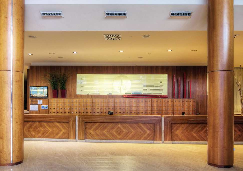 Een foto van het interieur van Arrecife Gran Hotel & Spa