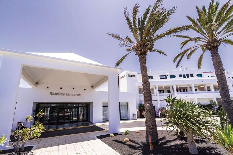 Een foto van de buitenkant van BlueBay Lanzarote