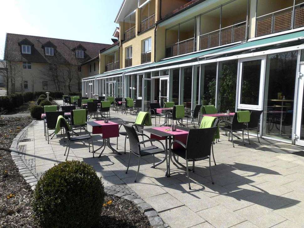 Een foto van het terras bij Hotel Herzog Heinrich