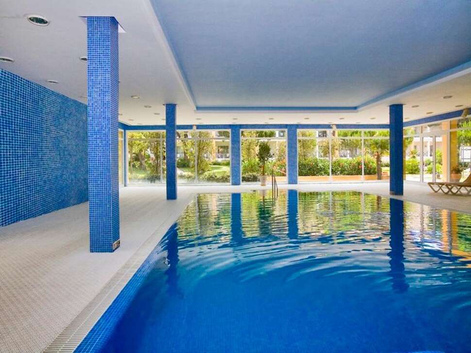 Een foto van het zwembad bij Hipotels Barrosa Garden