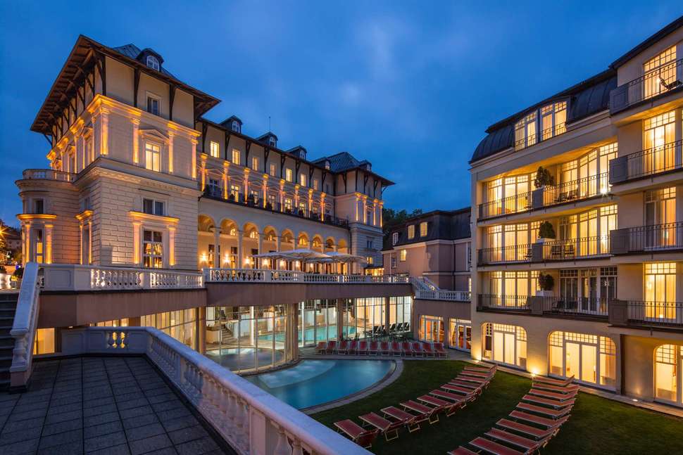 Ein Foto von der Außenansicht des Falkensteiner Grand Spa Marienbad