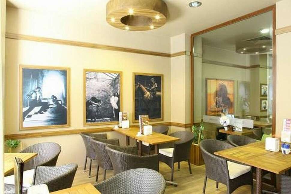 Ein Foto Black Tulip Hotel