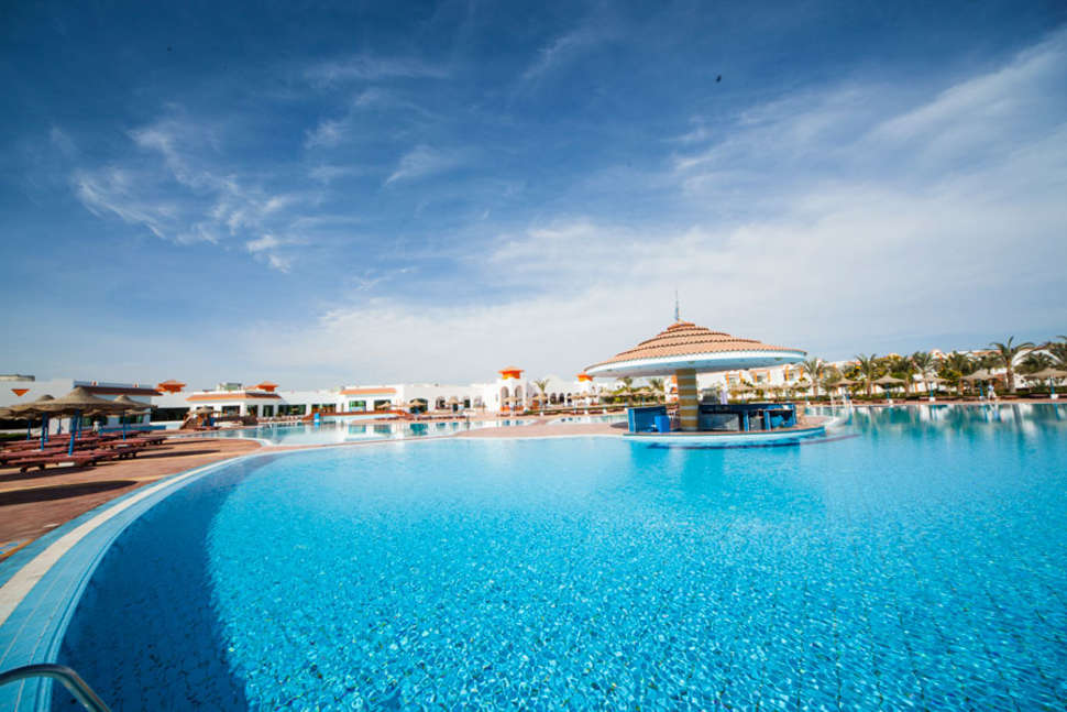Een foto van het zwembad bij Fantazia Resort Marsa Alam
