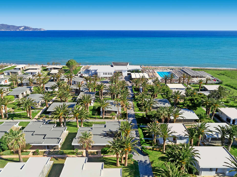 Een foto van de buitenkant van Civitel Creta Beach Hotel