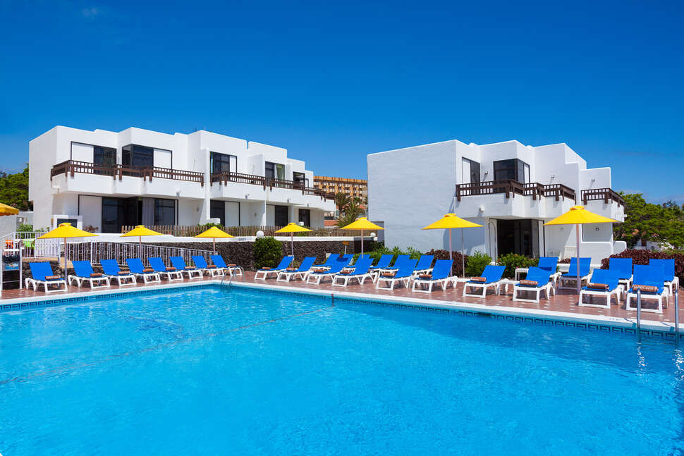 Een foto van het zwembad bij Paraiso del Sol & Paradero Appartementen