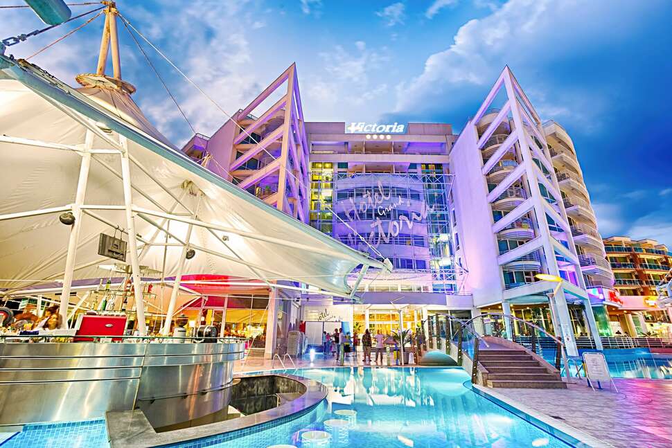 Ein Foto von der Außenansicht des Effect Grand Victoria Hotel