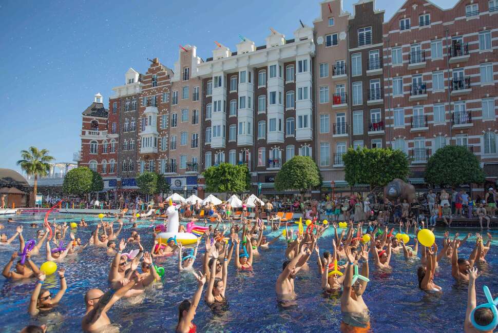 Een foto van de faciliteiten bij Orange County Kemer Resort Hotel